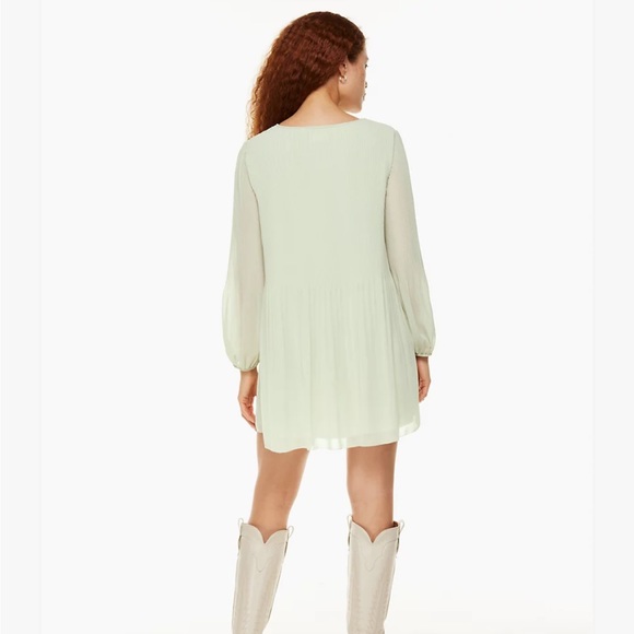 SOLD⭐️Wilfred/Aritzia Daydreamer V-Neck Dress. NWT - Picture 6 of 9